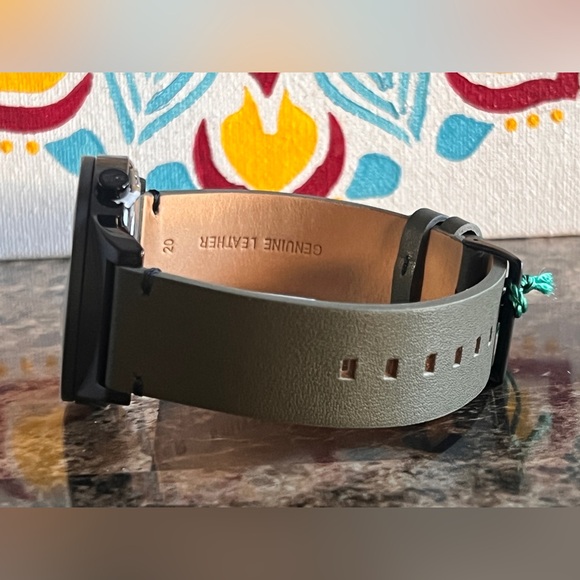 LACOSTE Motion Men's Black Dial Leather Strap 42mm Watch Model 2010991 - Picture 5 of 9